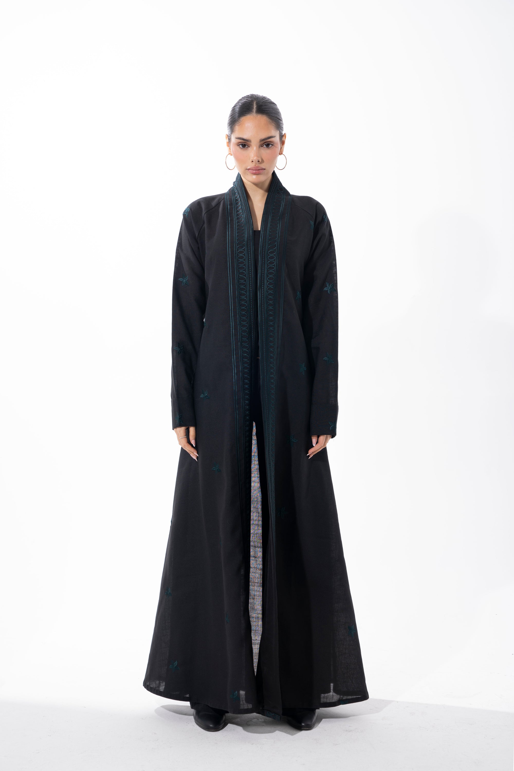 Black Linen/ Dark Green Threads