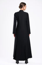 Black/brooch