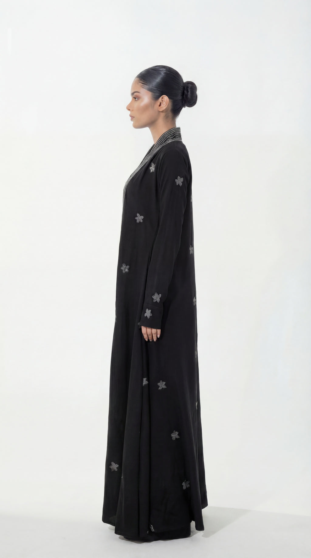 Black linen/metallic threads