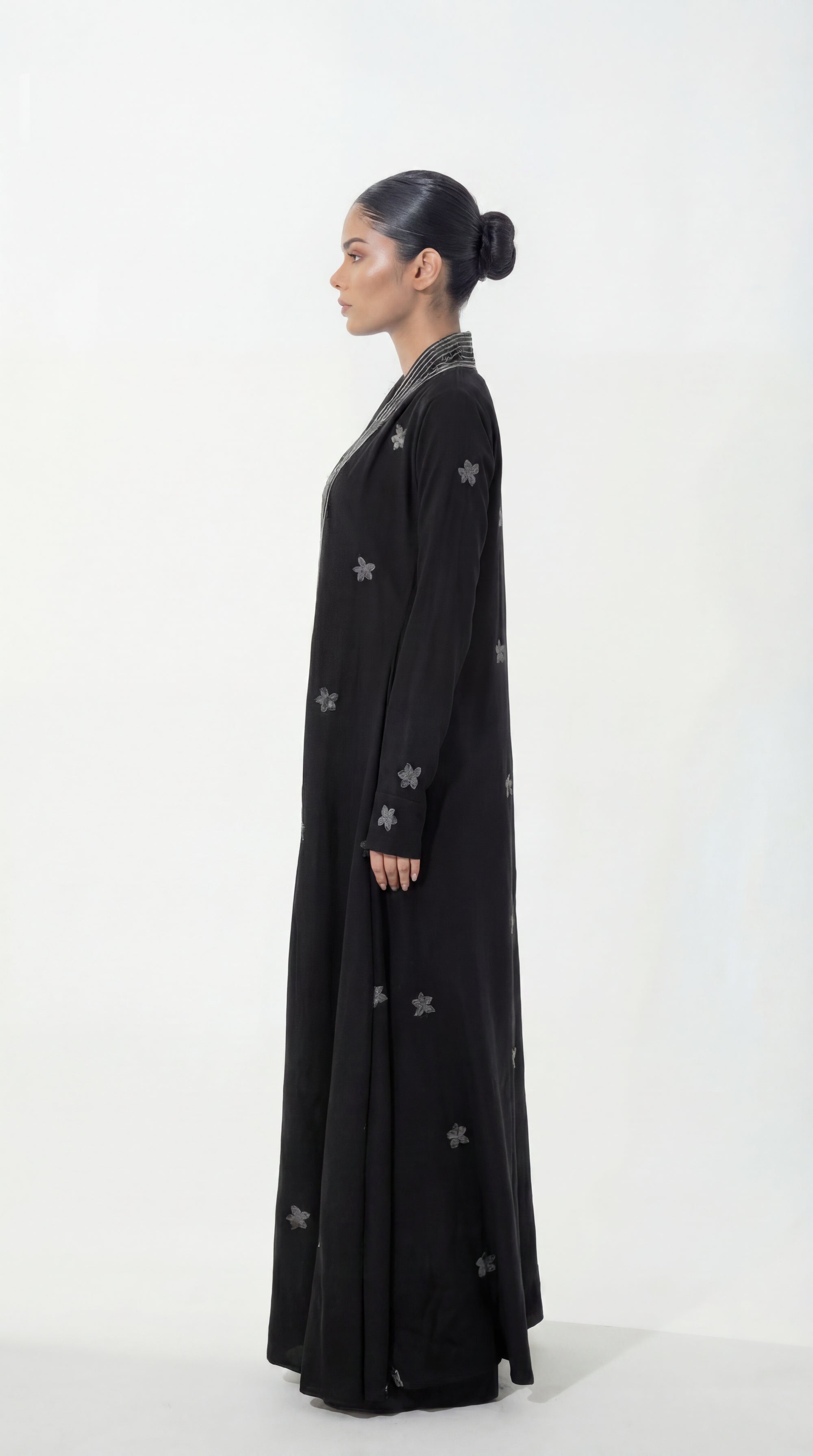Black linen/metallic threads