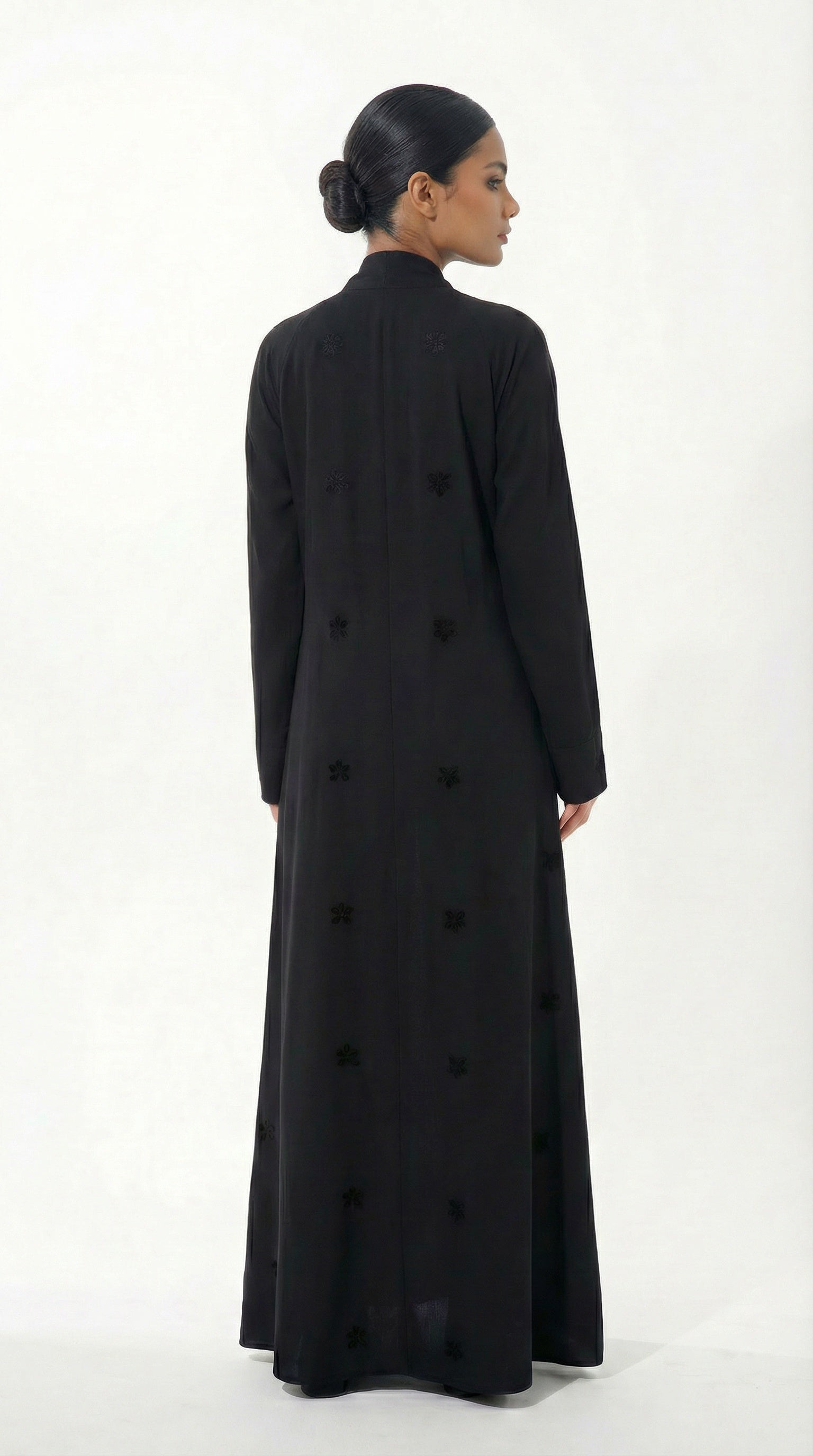 Black linen/black threads