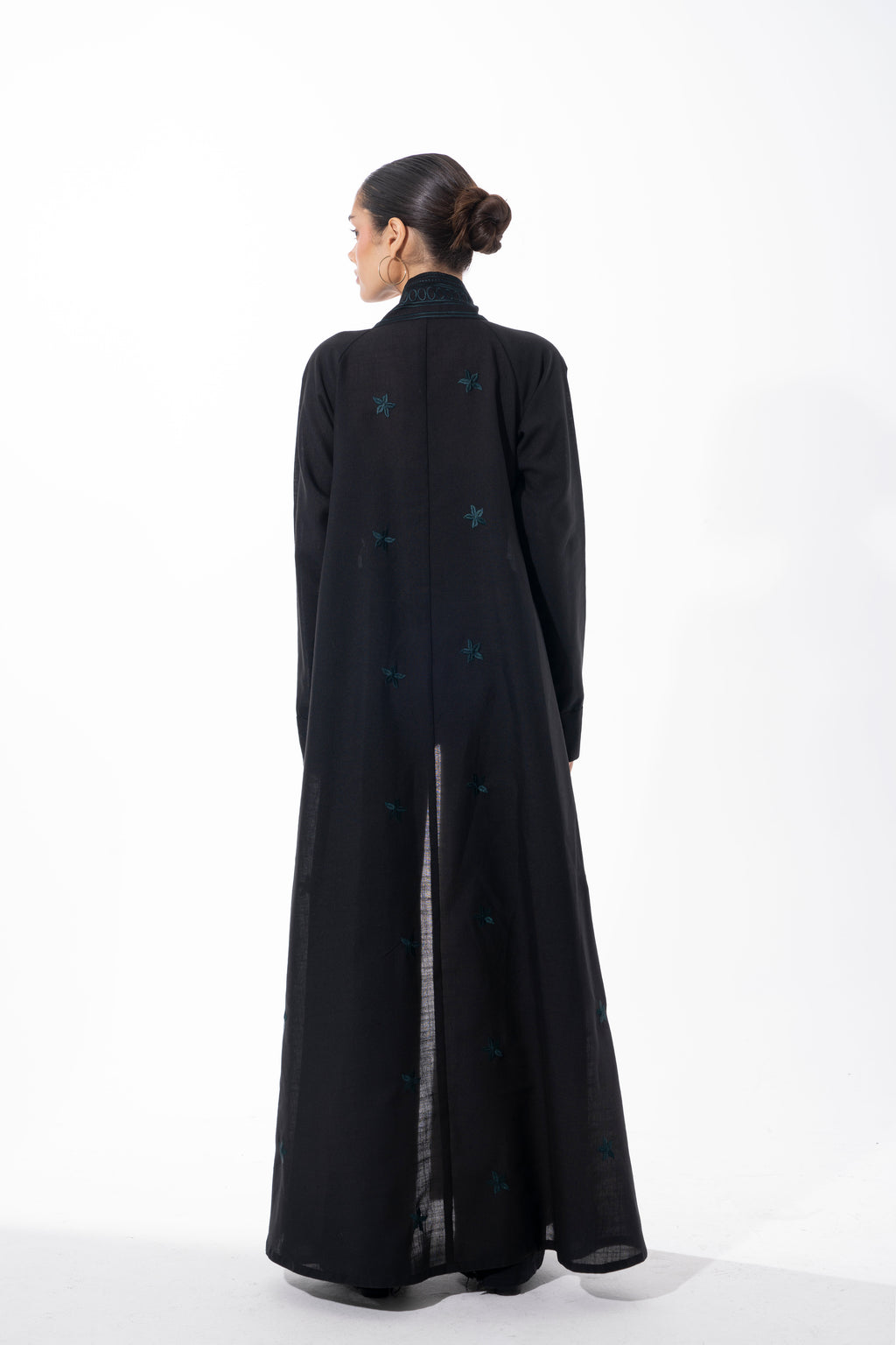 Black Linen/ Dark Green Threads