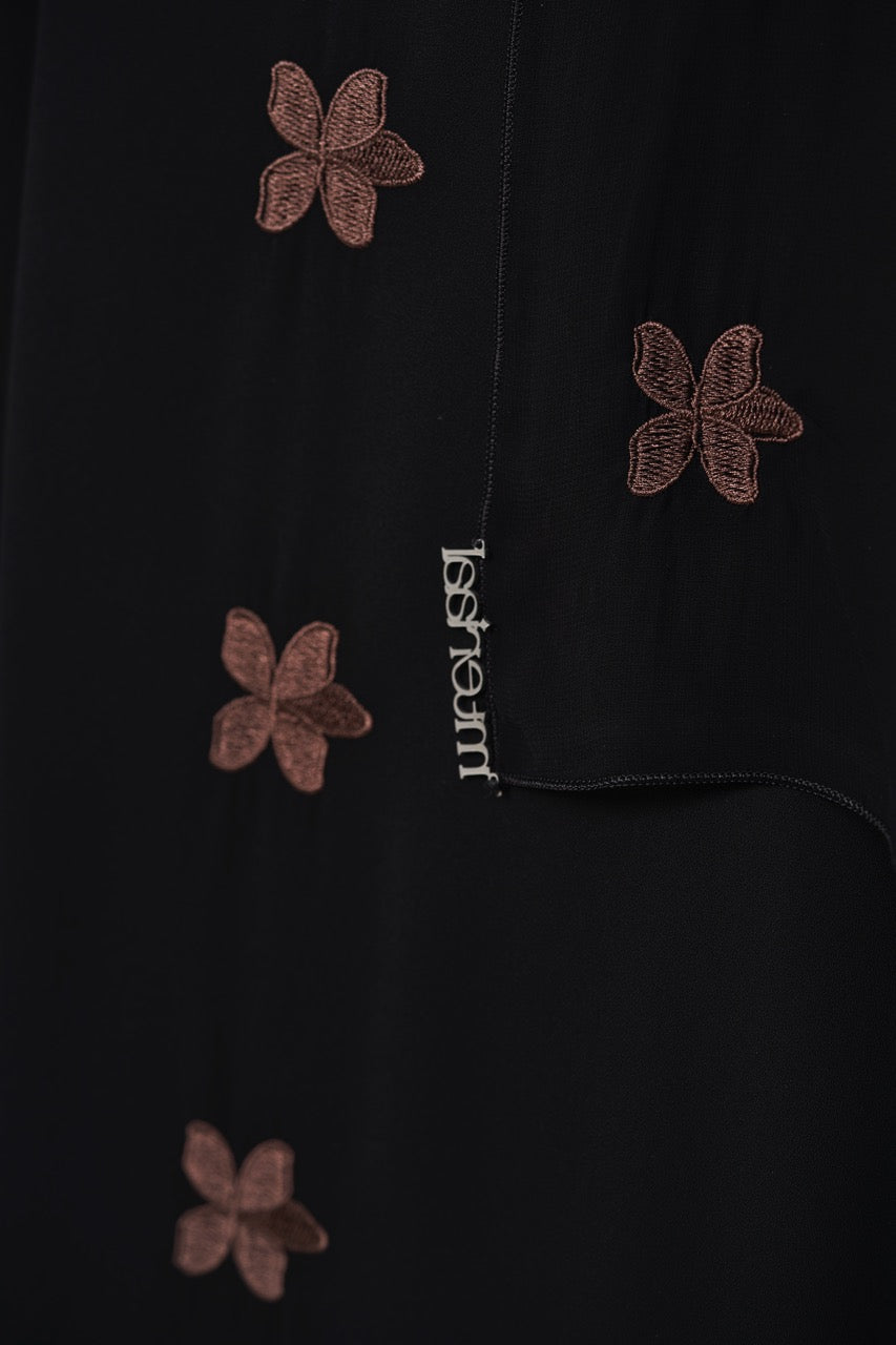 Bloom/brown